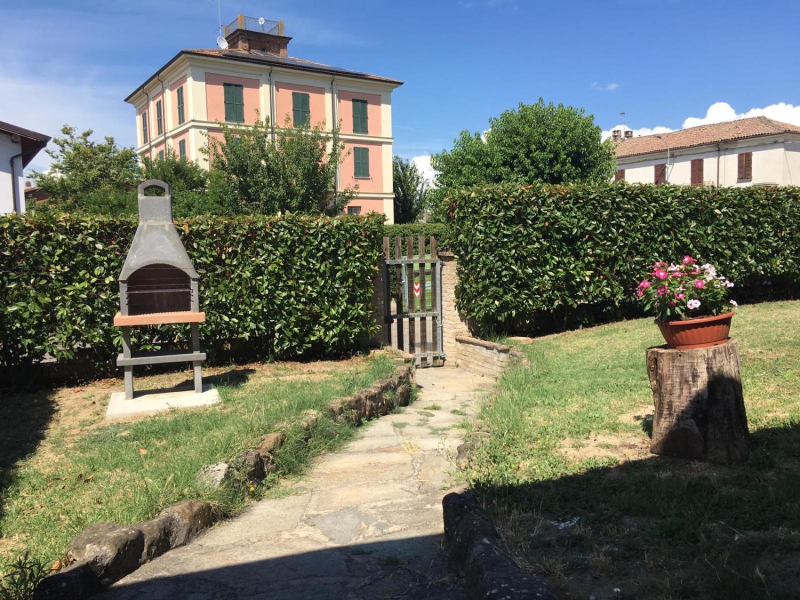 Casa Gatti: Villa Con Giardino Con Accesso Indipendente ريفانازّانو المظهر الخارجي الصورة